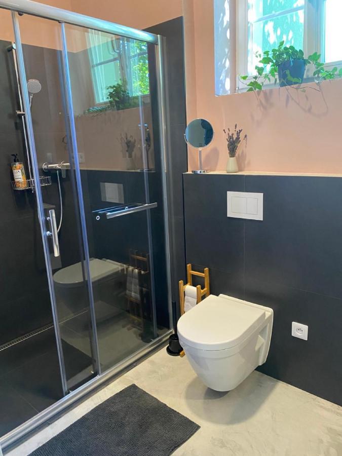 Four Rooms Carlsbad Authentic KLV Exterior foto